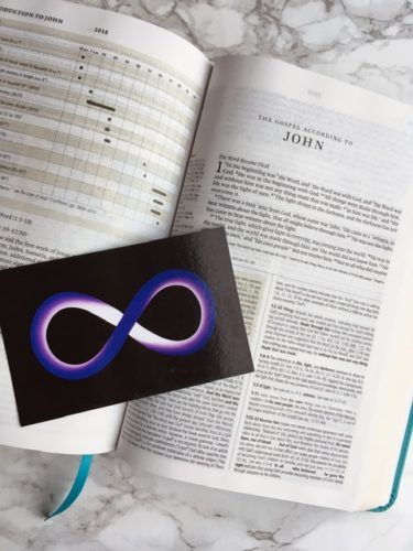 What Are Gospel Tracts? 8 Ways To Use Them Effectively In 2022